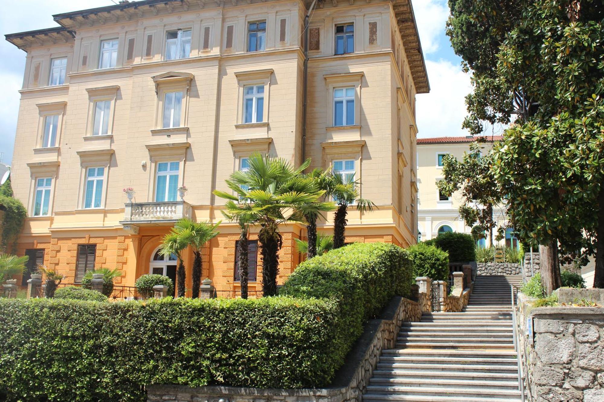 Sunny Park Opatija Lejlighed Eksteriør billede